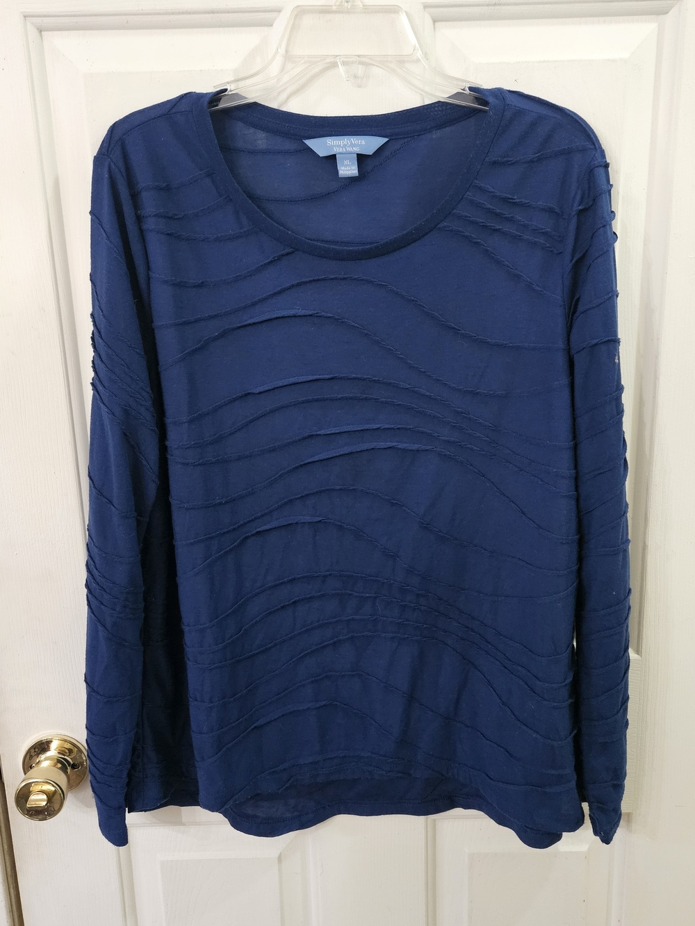 Simply Vera Vera Wang Navy Long-Sleeve Wave-Textured Top